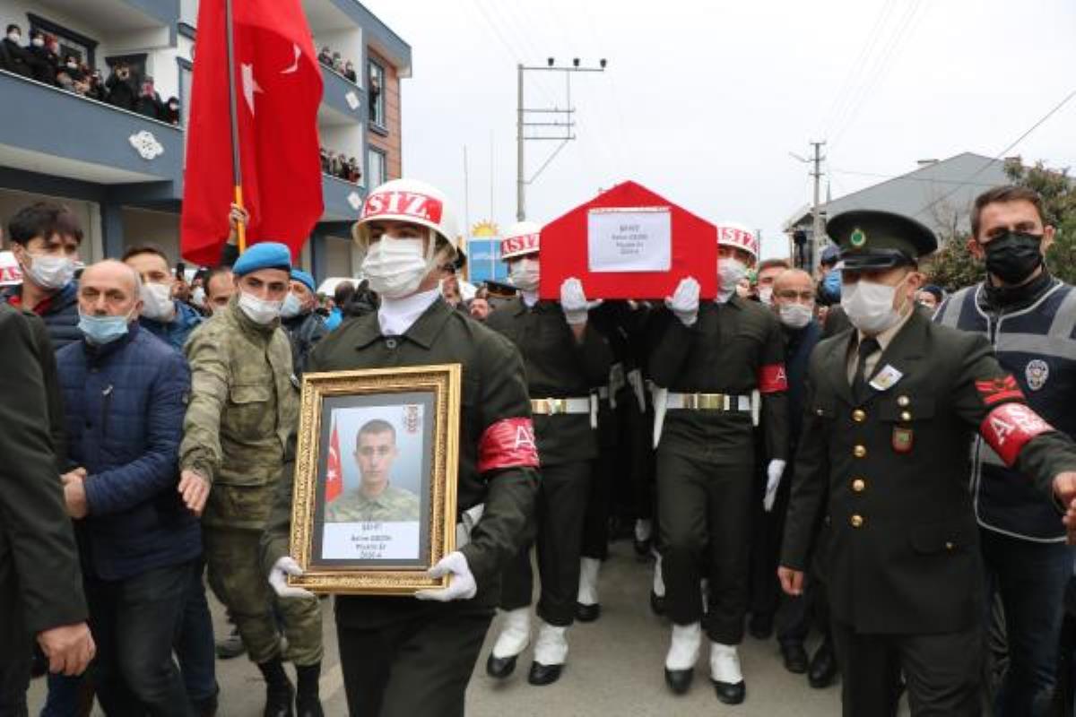 Şehit asker son yolculuğuna uğurlandı